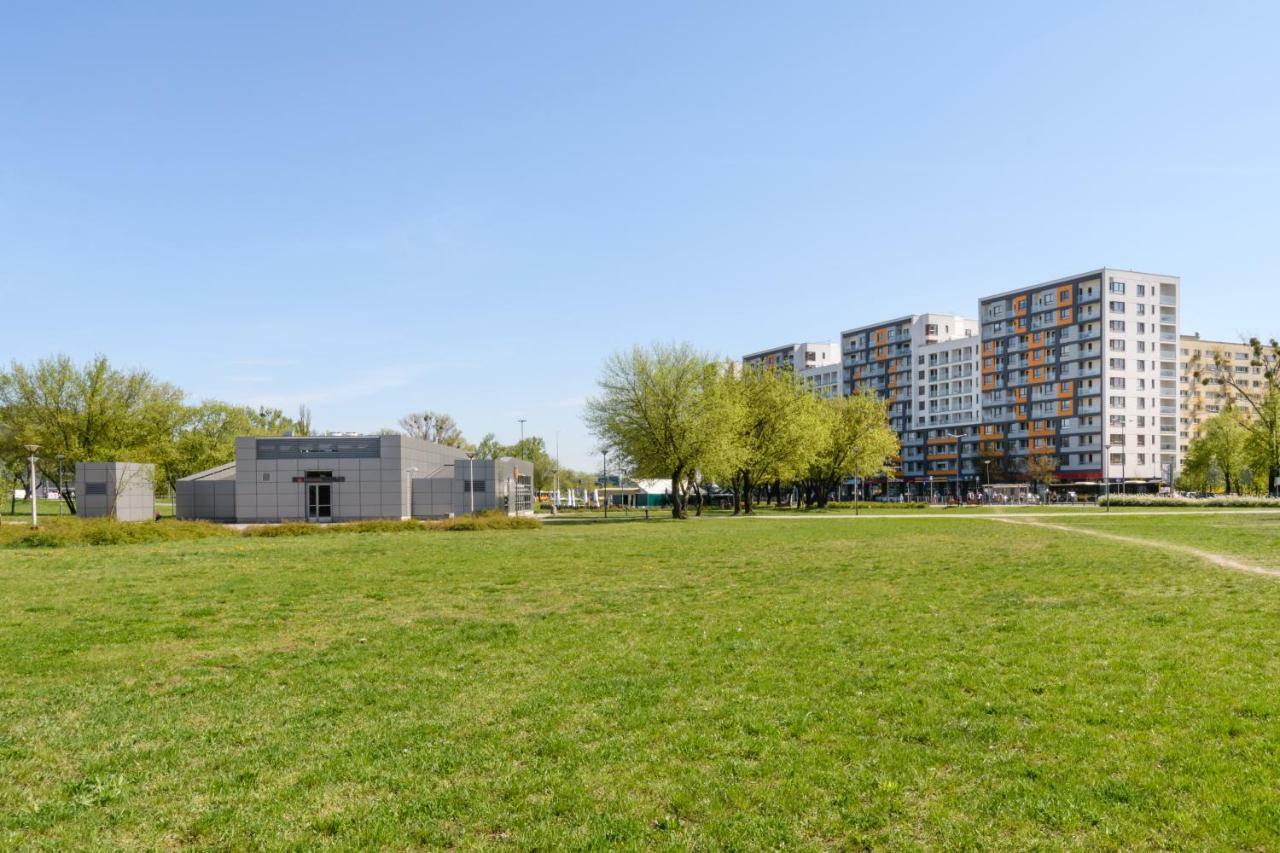 Luxlux Apartments Coconut Warschau Buitenkant foto